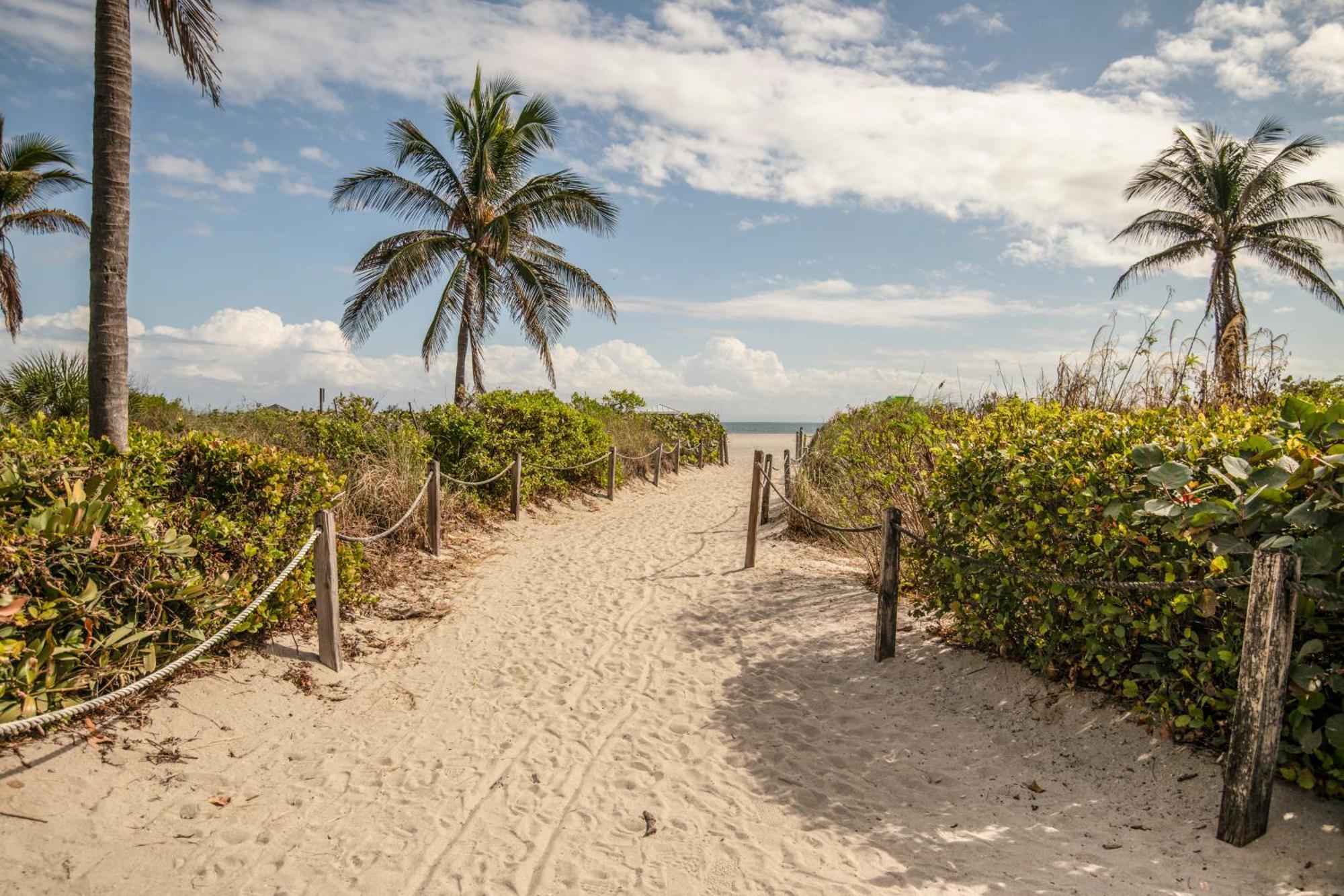 Renzzi On The Beach Miami Beach Extérieur photo